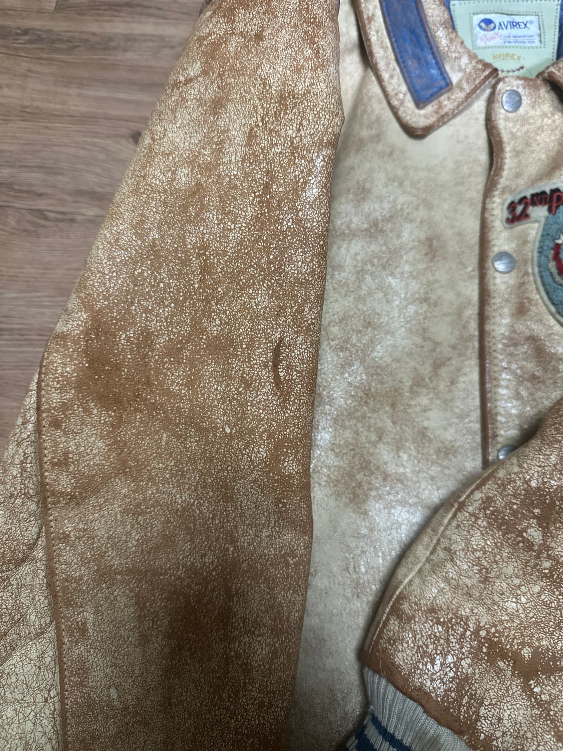 아비렉스 크랙 레더 바시티 자켓 상품이미지3