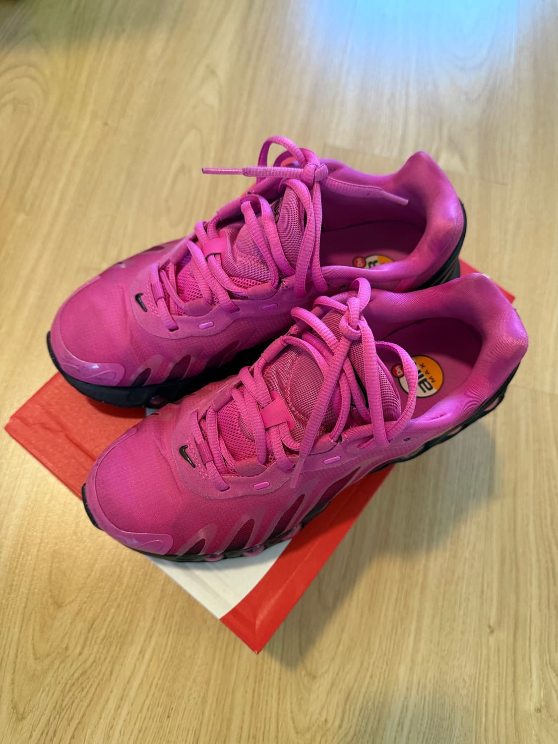 W Nike dn8 하이퍼 핑크 블랙 상품이미지2