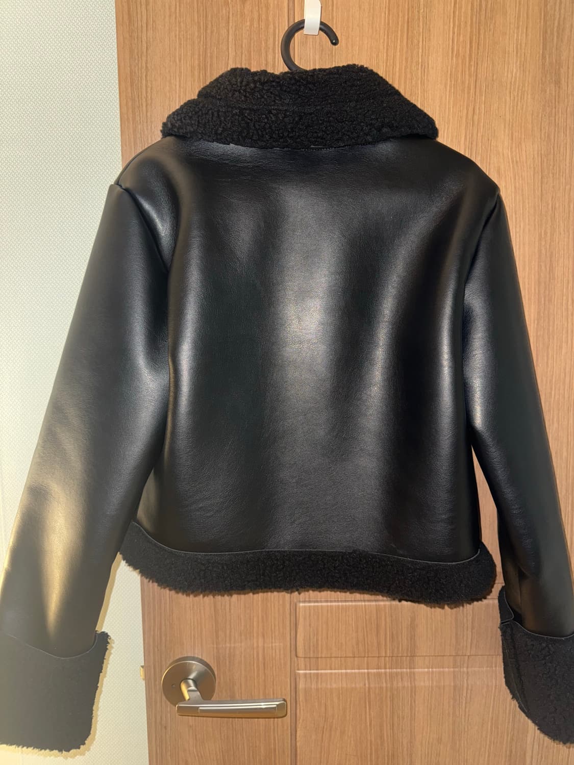 카키포인트 무스탕 상품이미지3