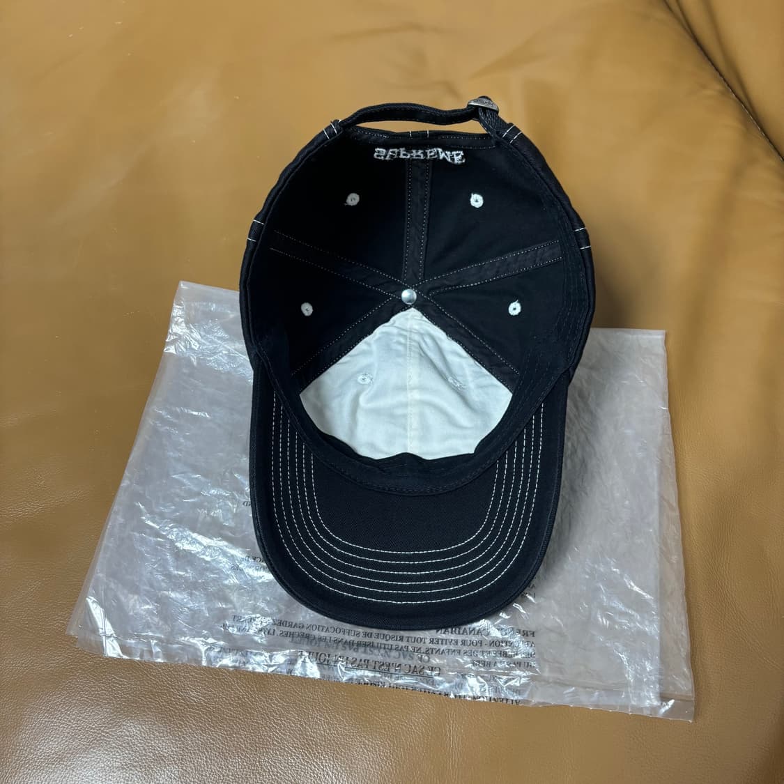 Supreme 슈프림 밀라노 스티치 블랙 6패널 볼캡 모자 (Black) 상품이미지6
