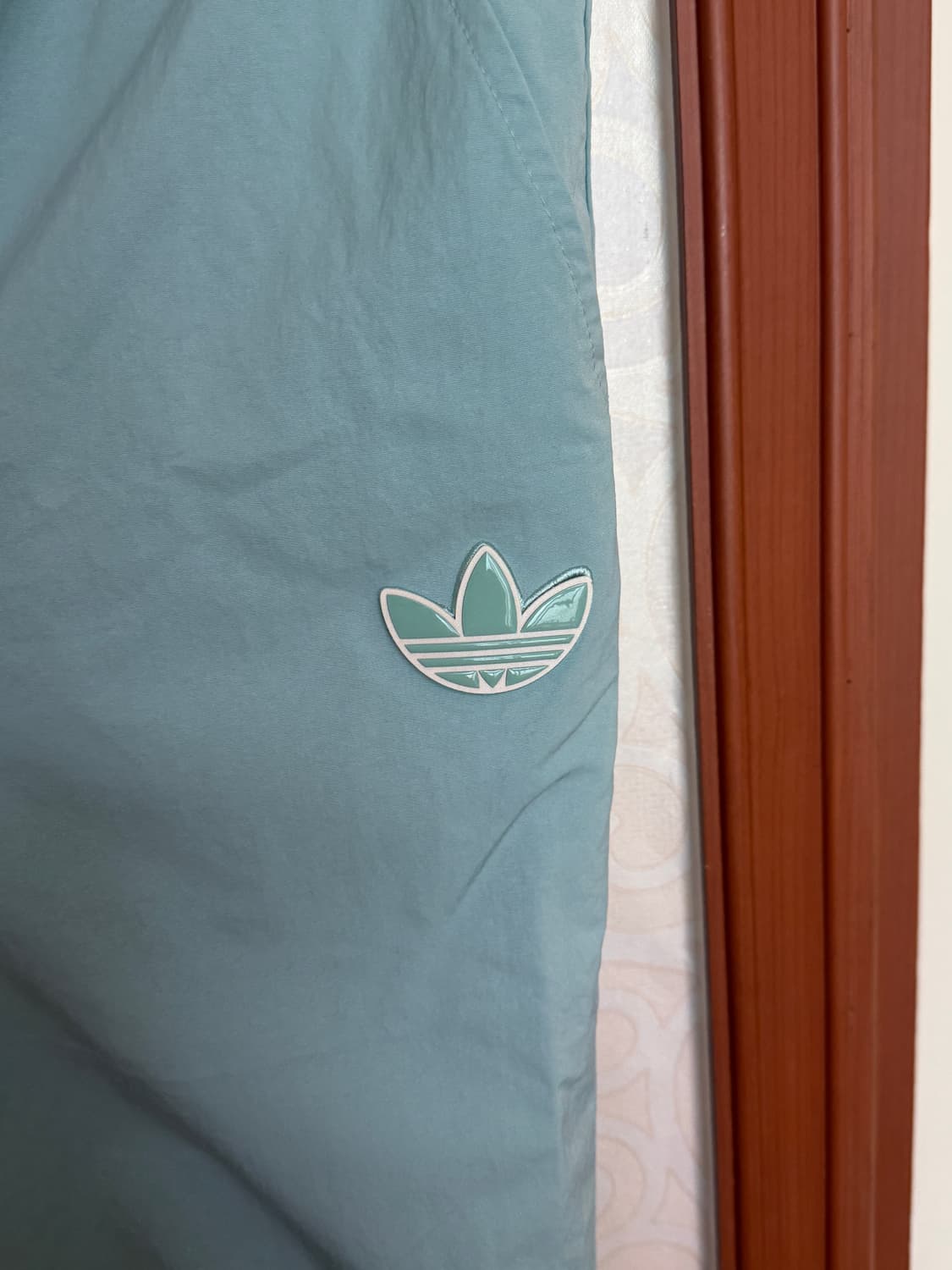 아디다스 아디컬러 트랙팬츠 스카이블루 상품이미지4