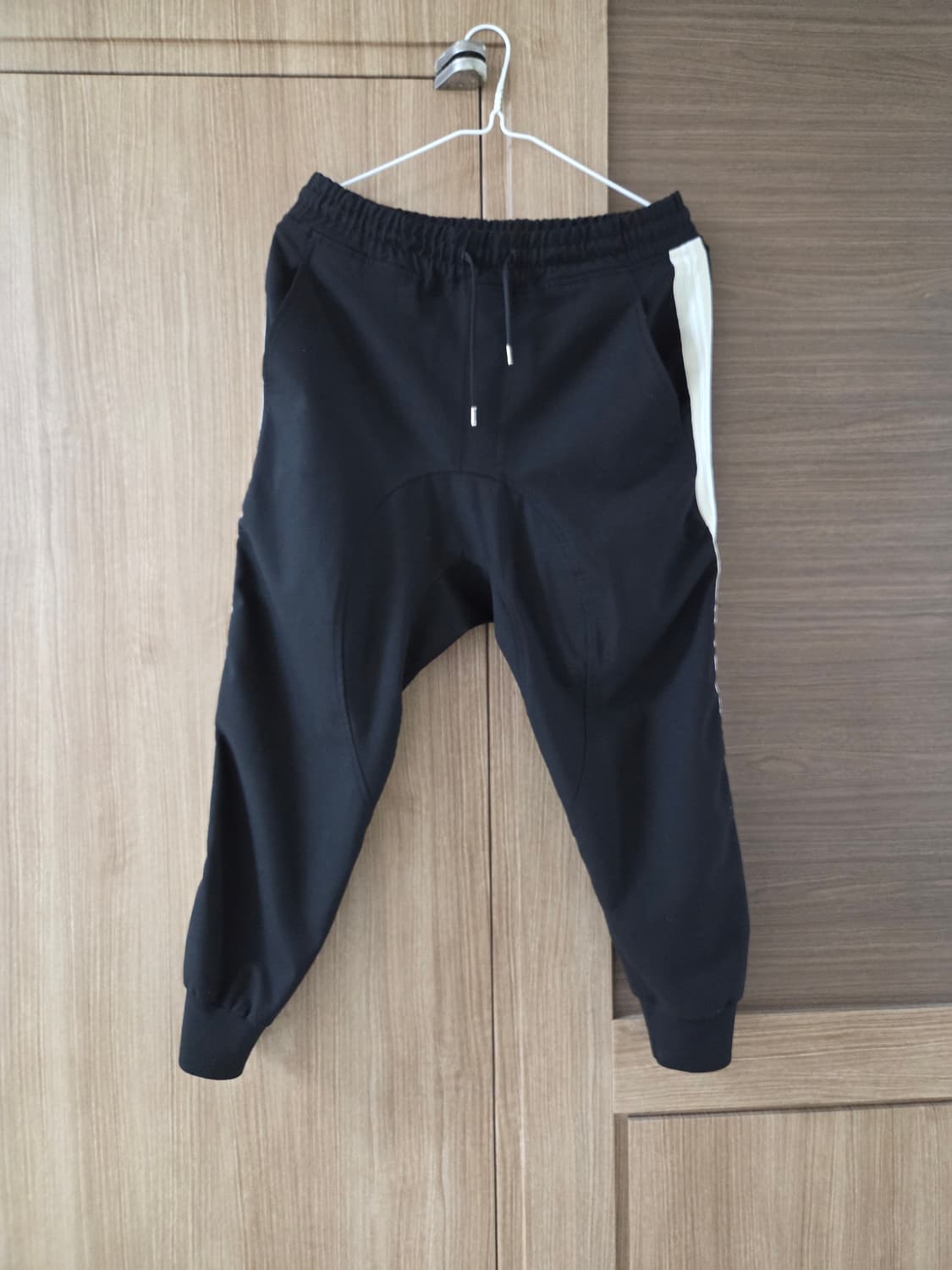 닐바렛 슬라우치 조거 바지 상품이미지1