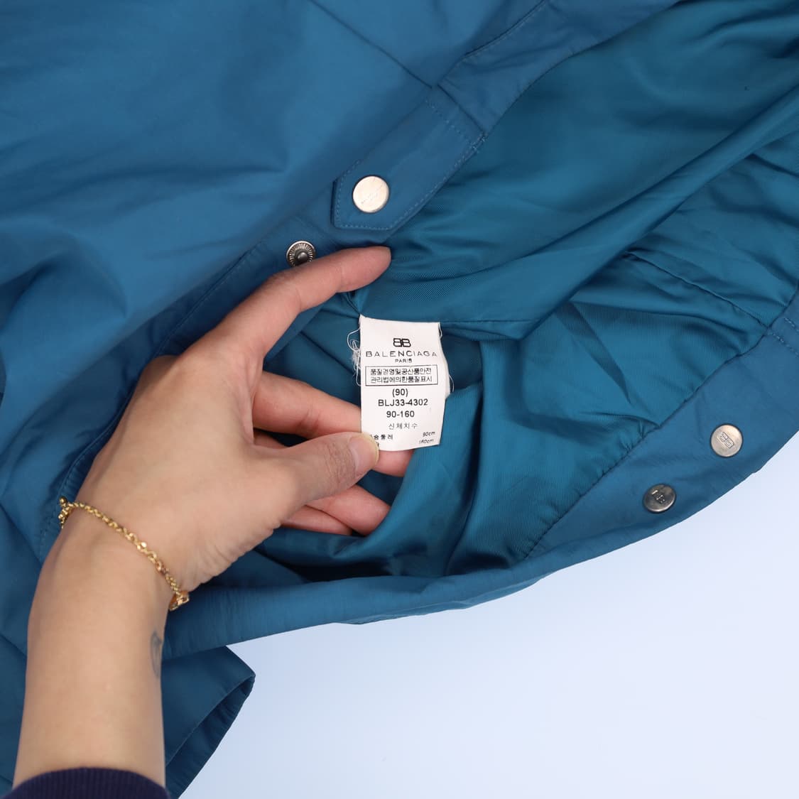 90 발렌시아가 BB로고 블루종 0306H1 상품이미지5