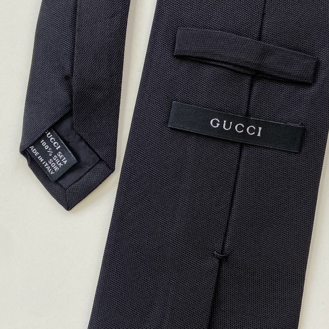 구찌(GUCCI) 명품 정품 블랙 단색 넥타이 상품이미지6