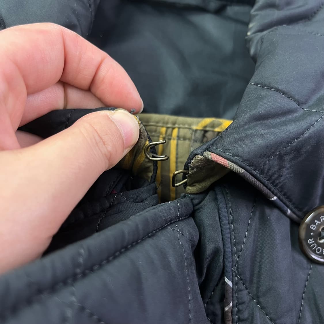 W 95 바버 퀄팅 벨티드 자켓 상품이미지2