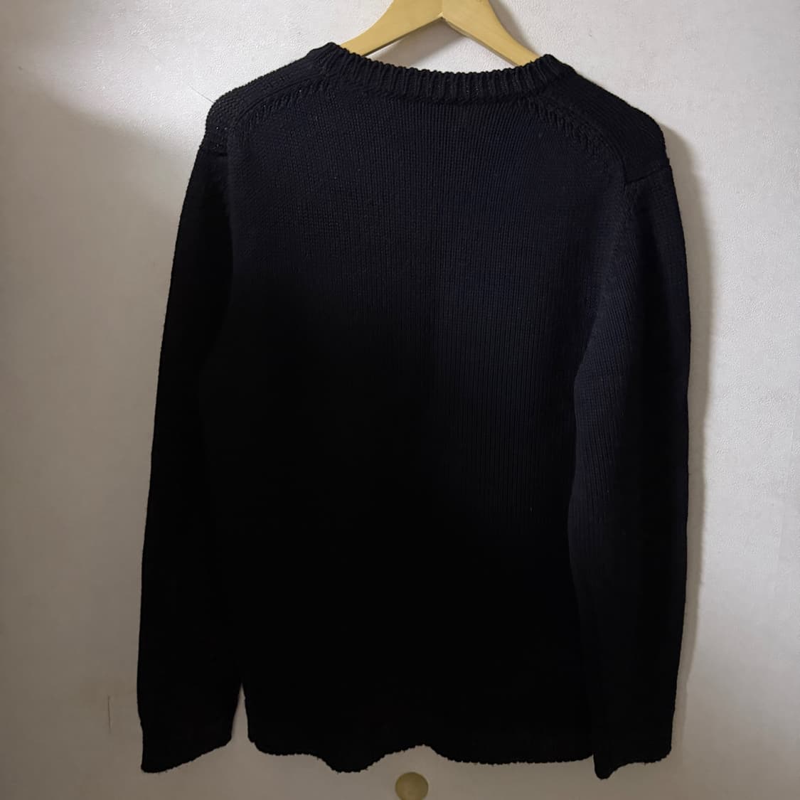 펜디 FENDI 기본 로고 코튼 라운드넥 니트 52(남성 100정도) 상품이미지4