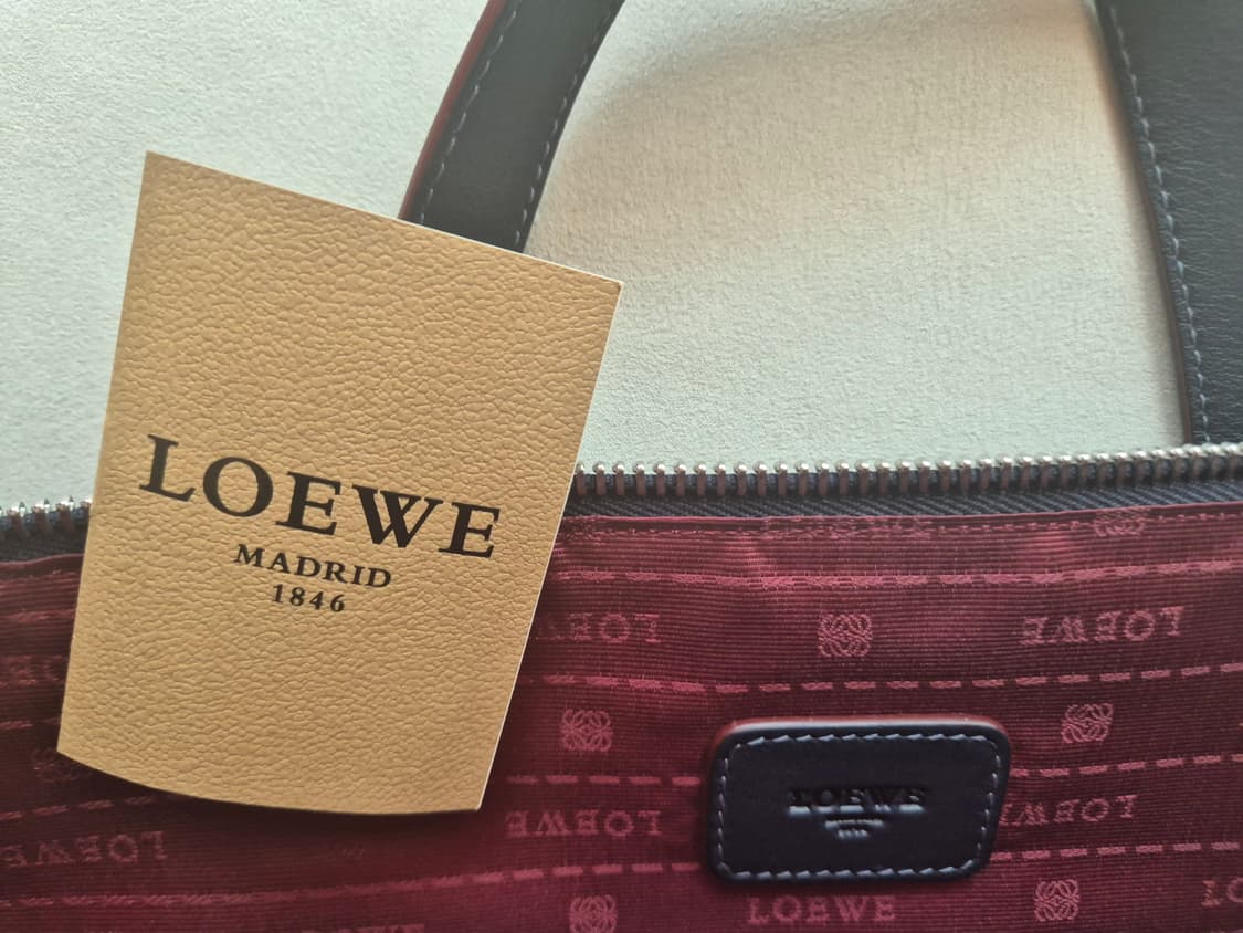 (새상품)Loewe 네이비 가죽 브리프케이스 상품이미지4