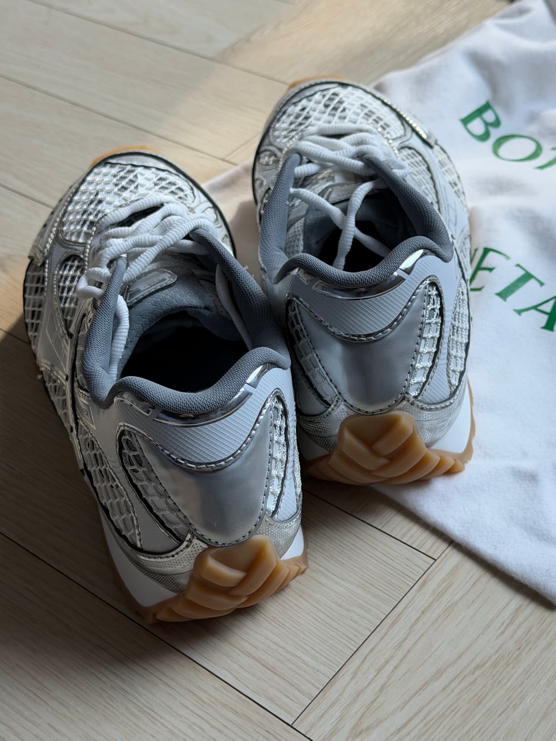 보테가 베네타 오르빗 스니커즈 상품이미지4