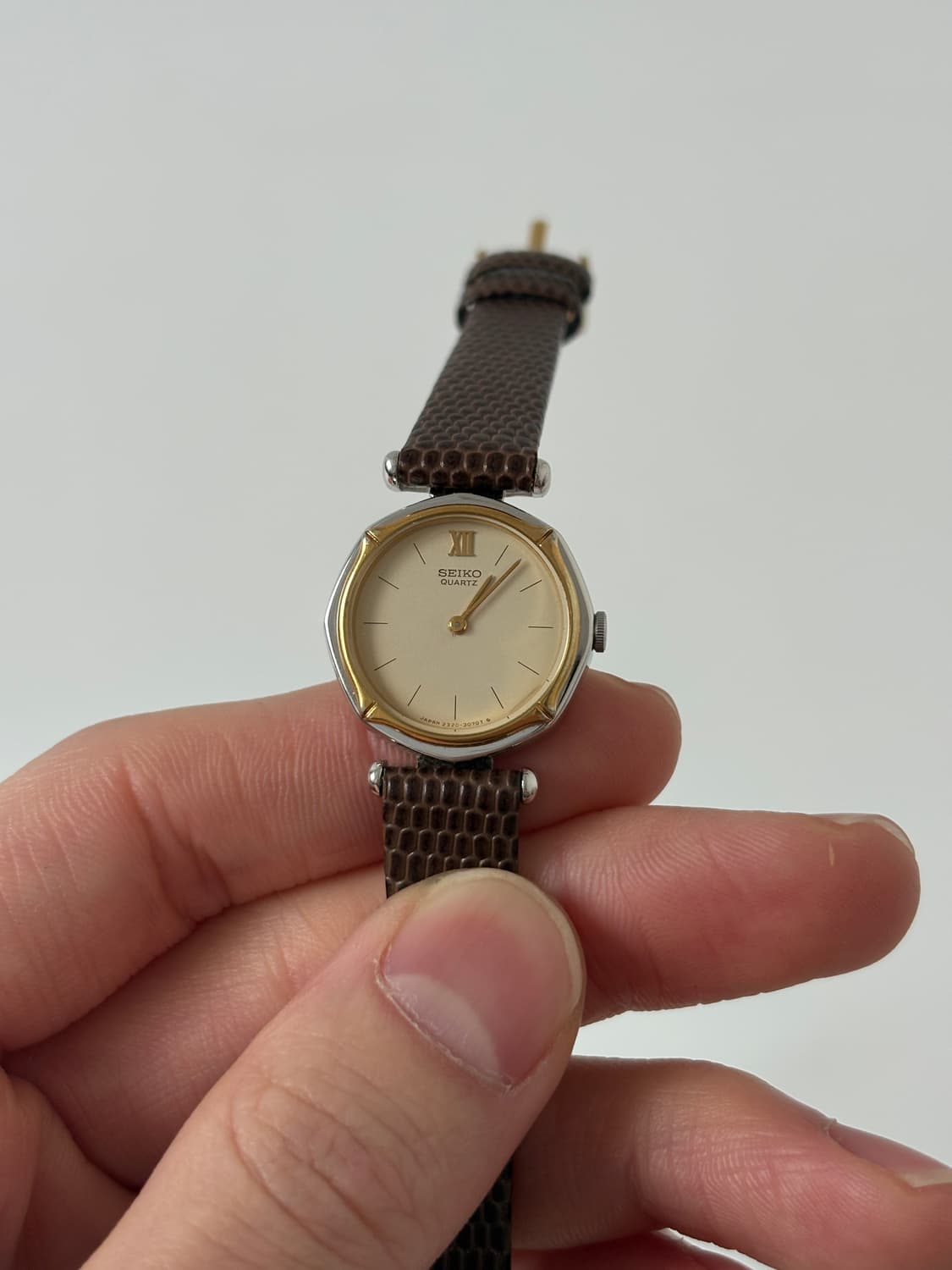 1980s Gold Bezel Ladies Quartz 상품이미지2