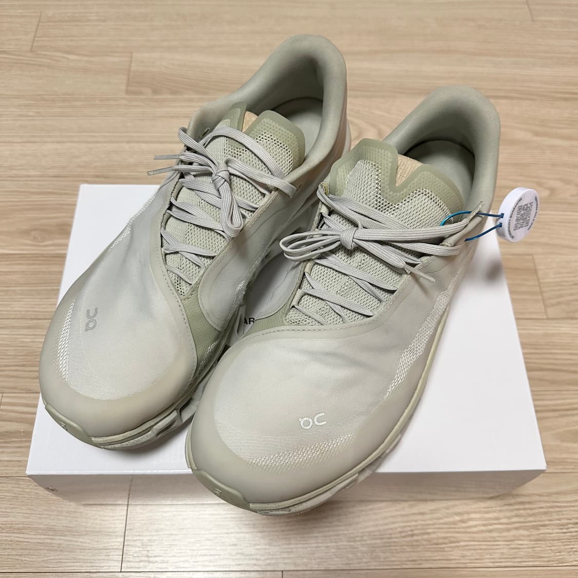 온 러닝 x 파프 클라우드몬스터 2 문더스트 US11.5 상품이미지1