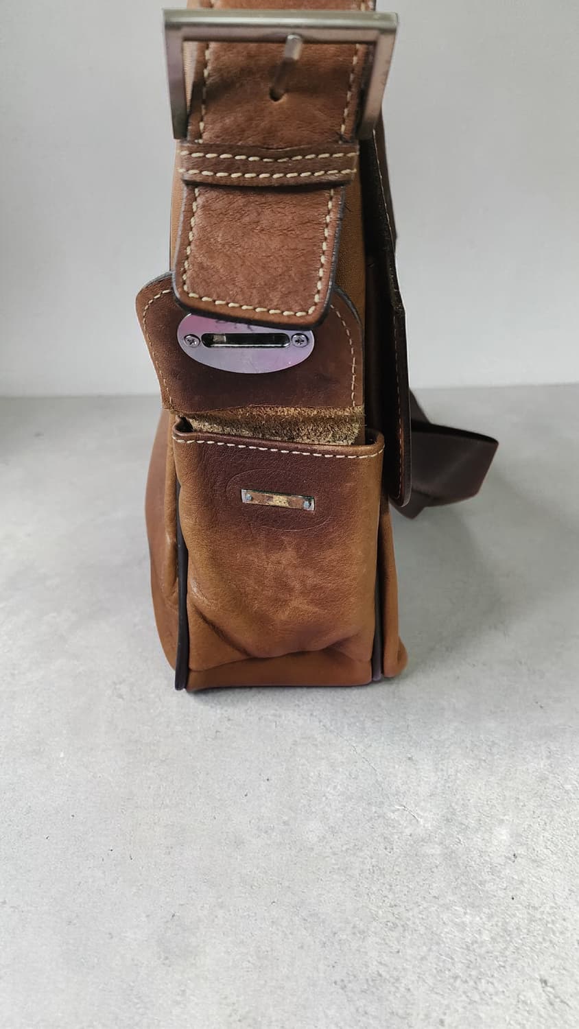 에스콰이어 빈티지 통가죽 크로스백 상품이미지5