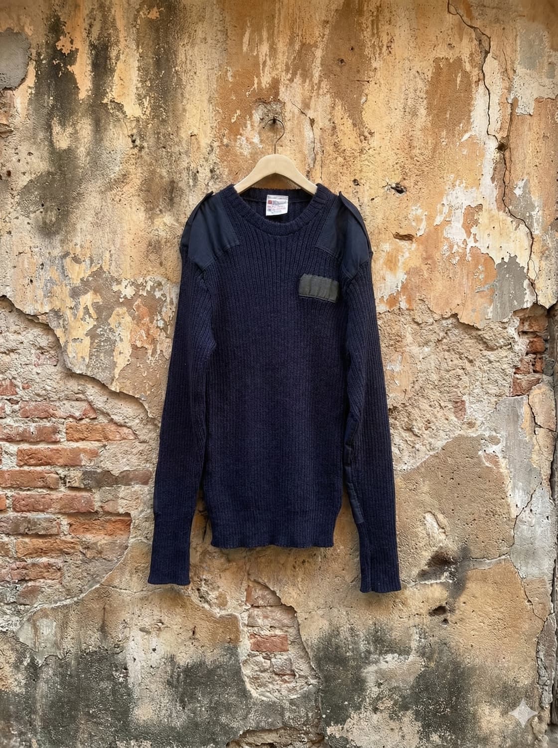 울리 풀리(The Woolly Pully) 코만도 스웨터 상품이미지1