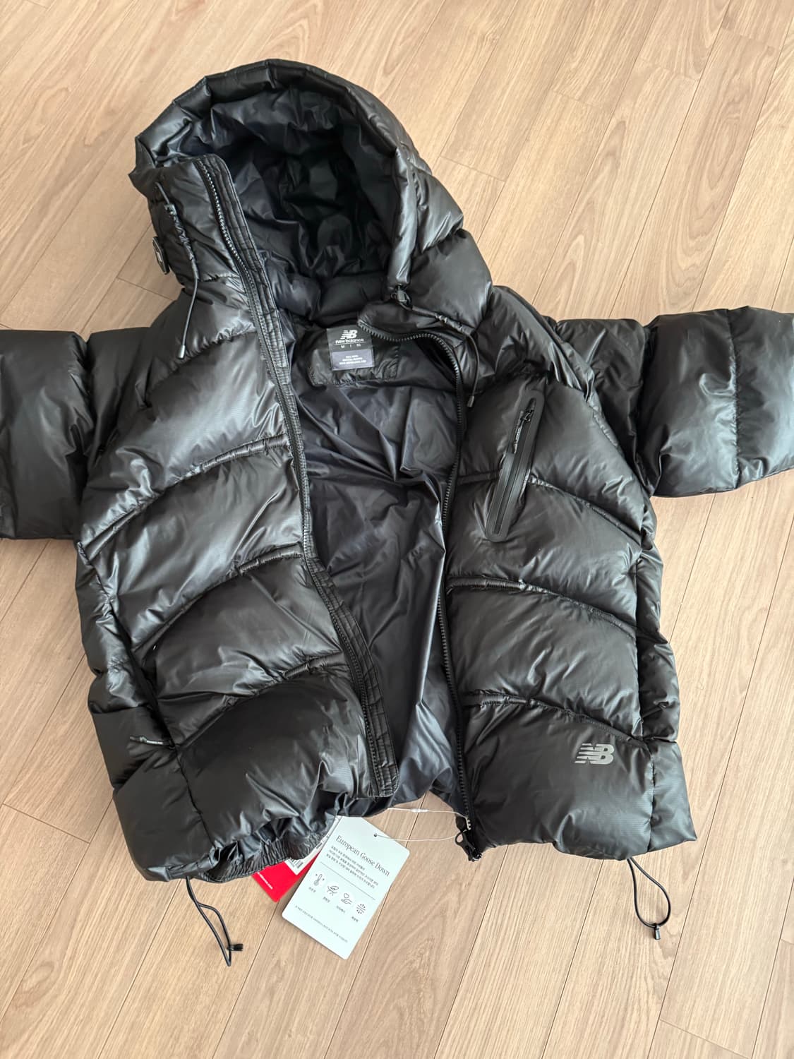 뉴발란스 플라잉77 헤드구스다운 검정 상품이미지3