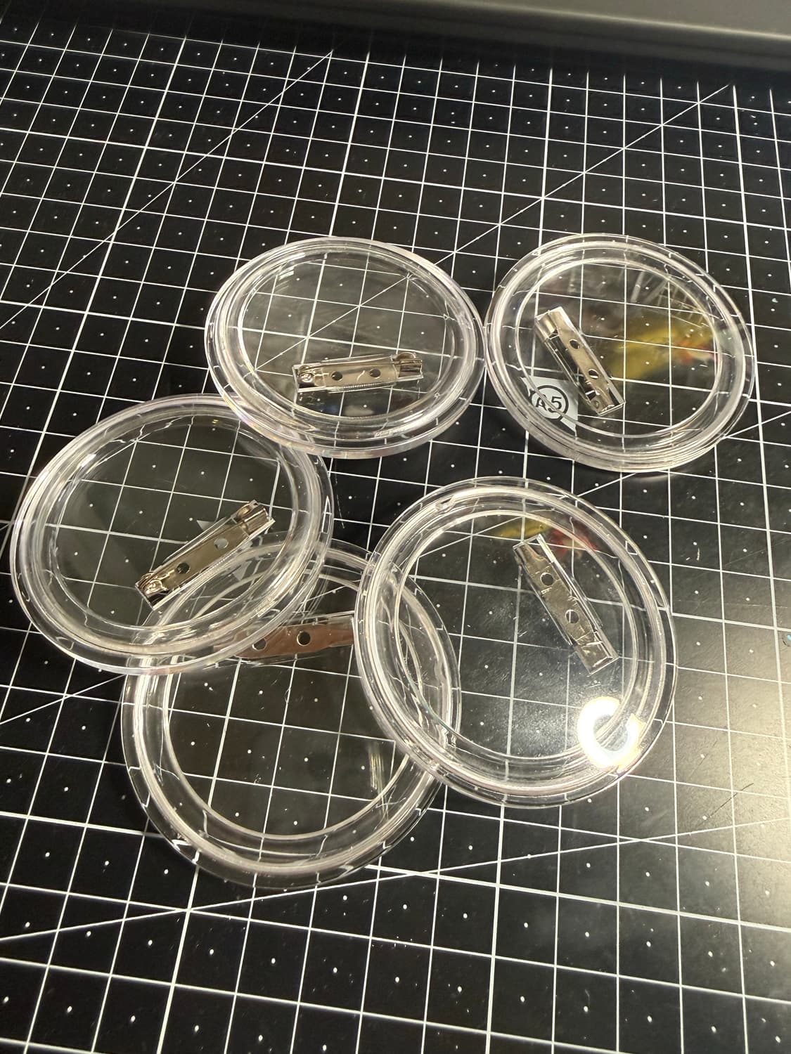 Bingo sky blue eye’s 뱃지 팝니다. 상품이미지6