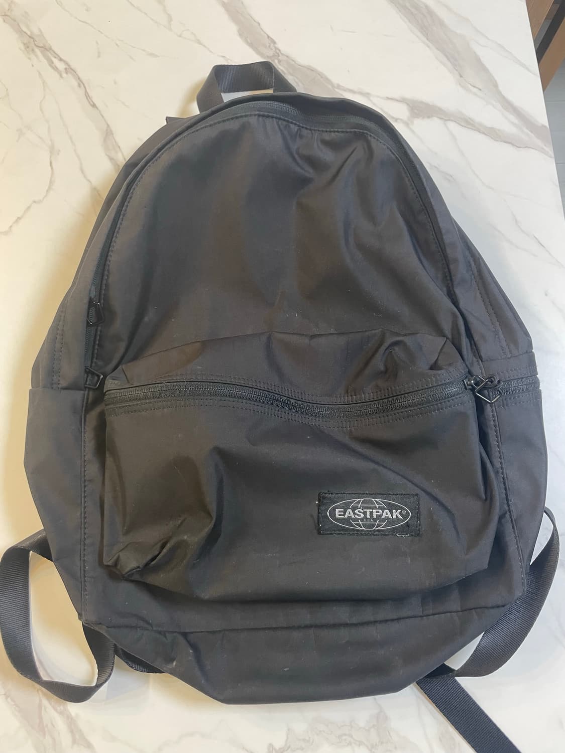 이스트팩 백팩 데이백 상품이미지1