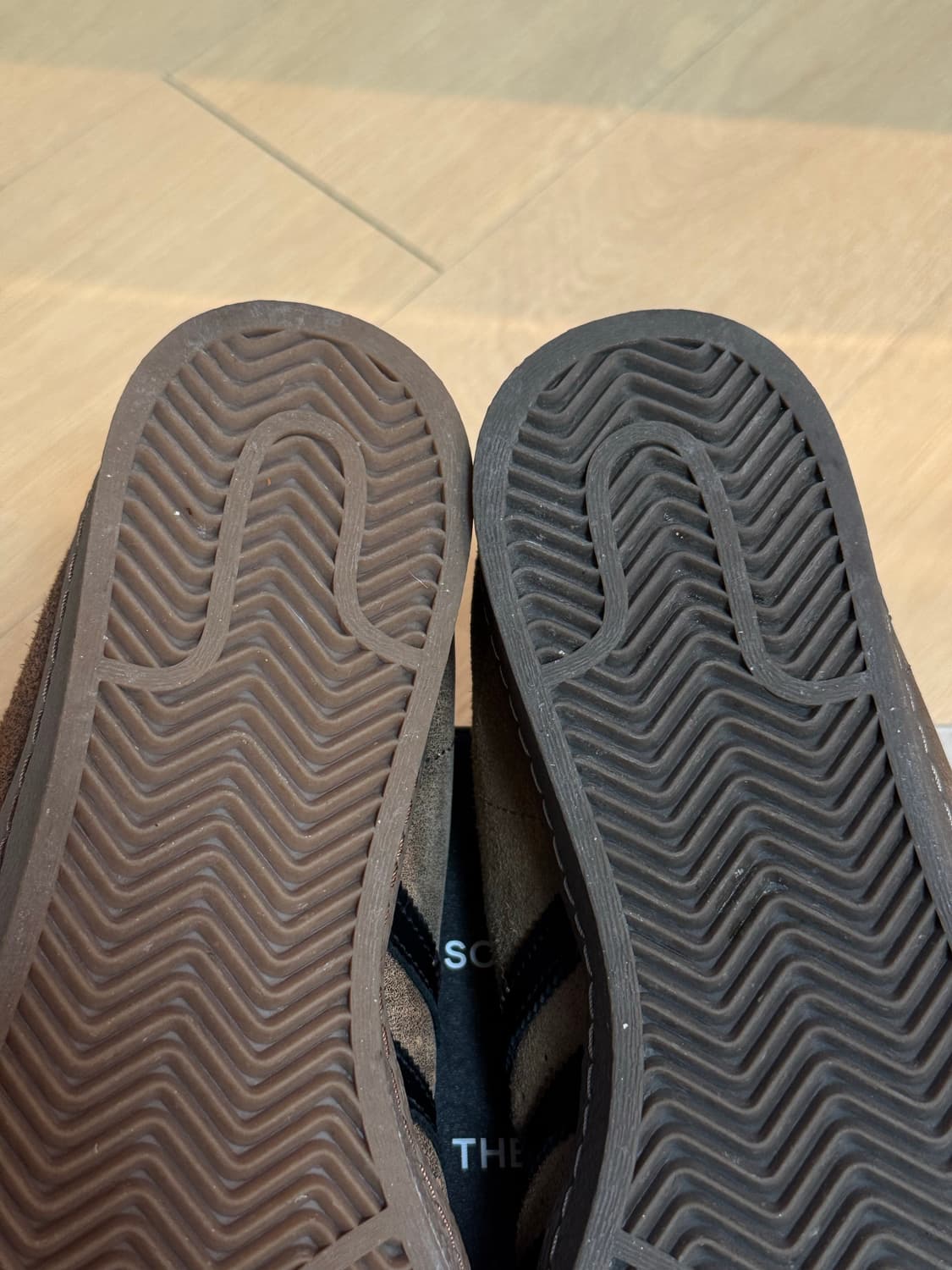 [290] 아디다스 송포더뮤트 슈퍼스타 82 카키 코어 블랙 상품이미지9