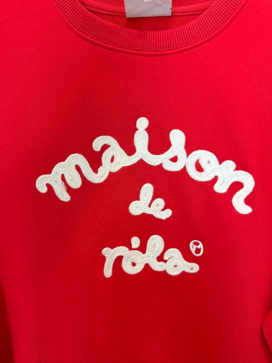 로라로라 레터링 맨투맨 레드 상품이미지4