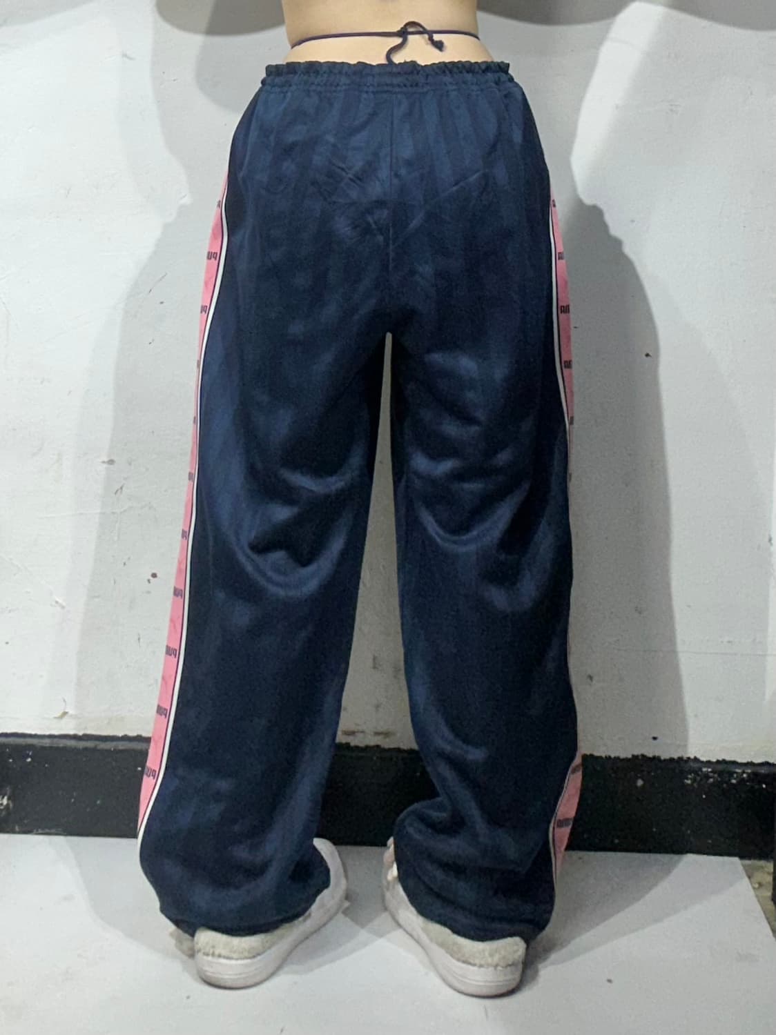 푸마 네이비 핑크 와이드 사이드 라인 추리닝 바지 M 상품이미지3