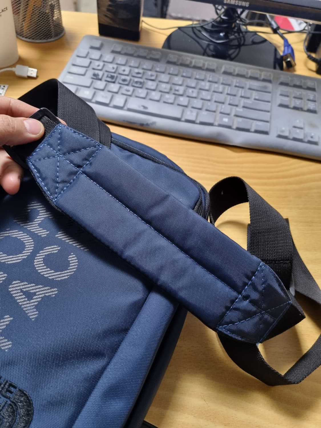 [정품] 노스페이스 크로스백 상품이미지3