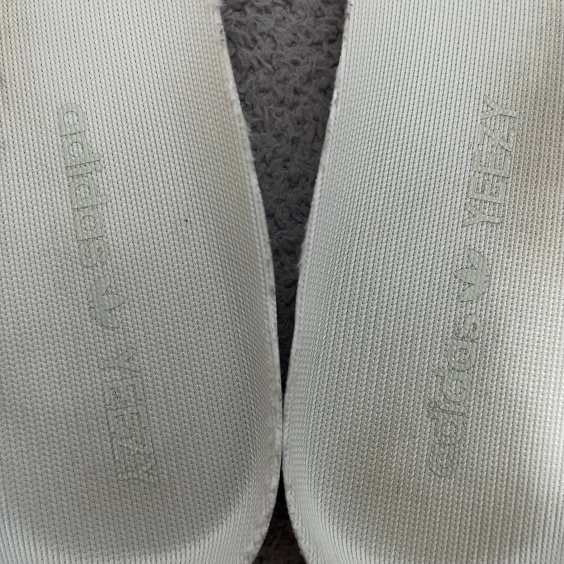 [260] 이지부스트 350v2 하이퍼스페이스 상품이미지5