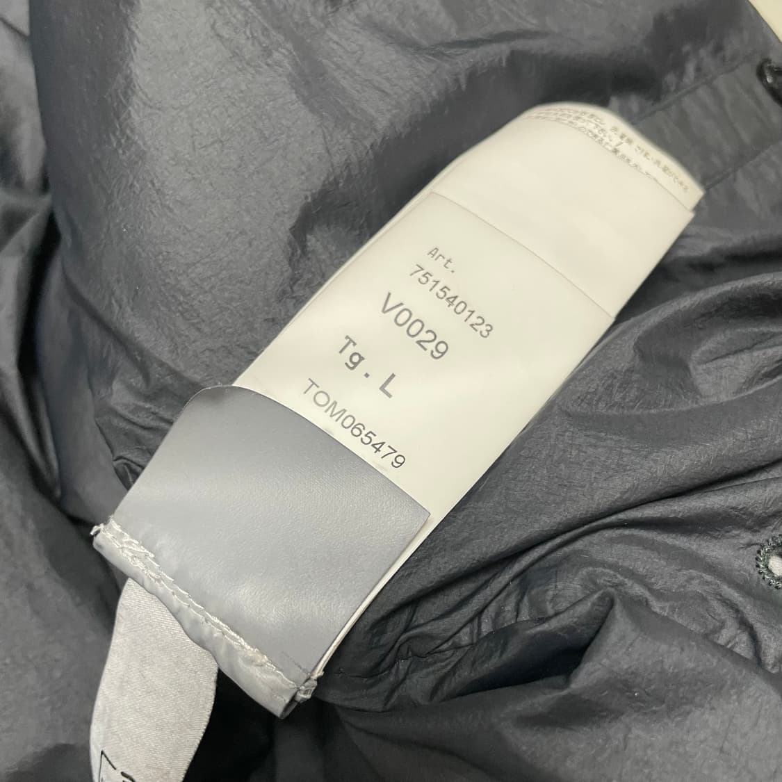 스톤아일랜드 크링클랩스 패딩 L 블랙 정품 상품이미지6