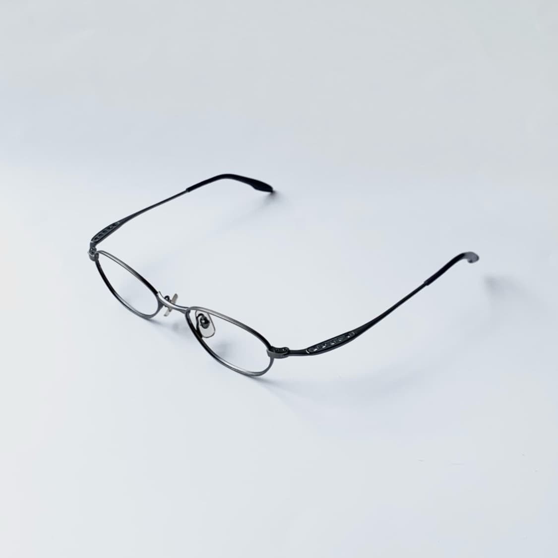 [픽키-700] 건메탈 메탈 풀프레임 안경 슬림 오벌 쉐입 상품이미지4