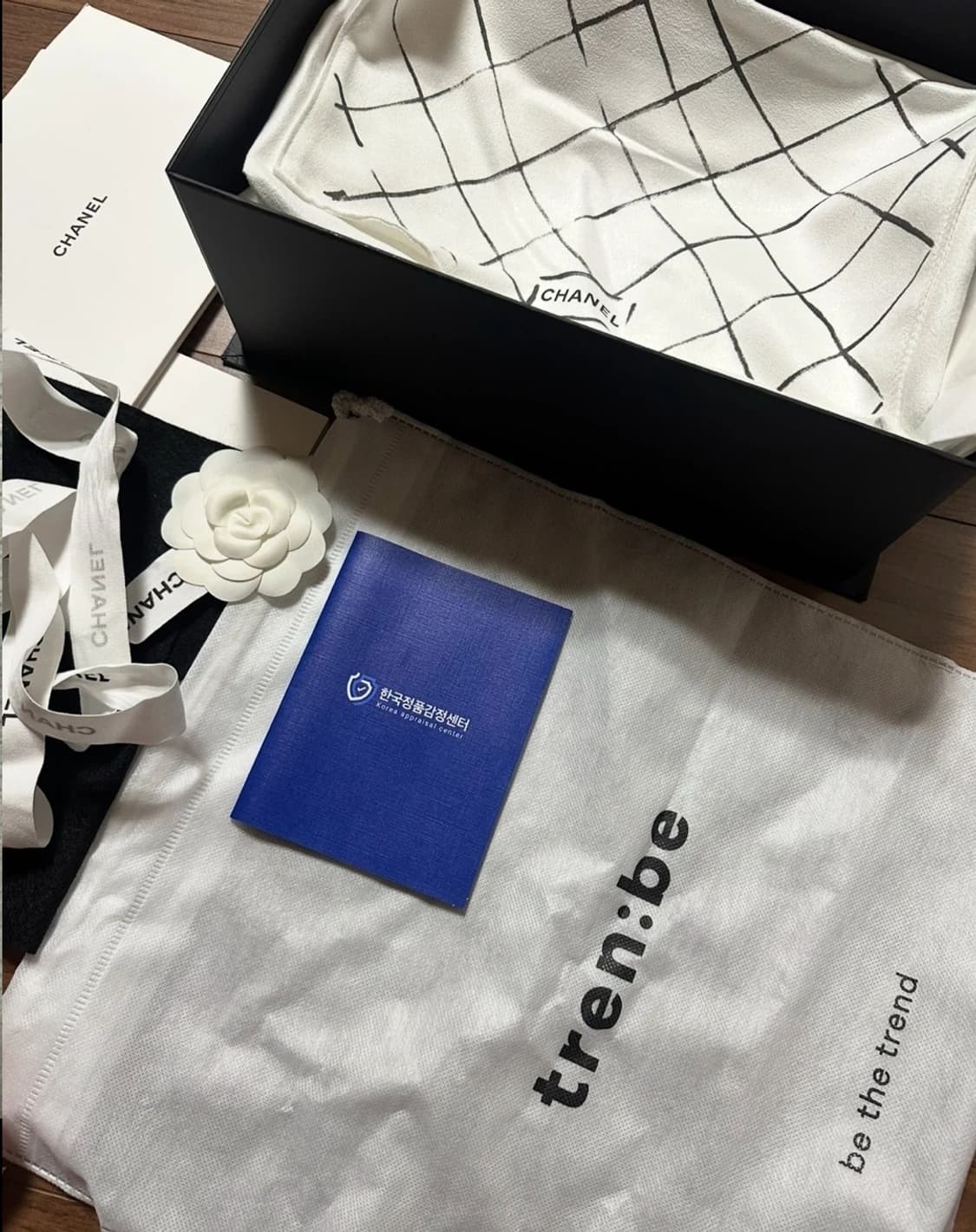 (정품)샤넬 클래식 미듐 캐비어 금장 24년도 상품이미지3