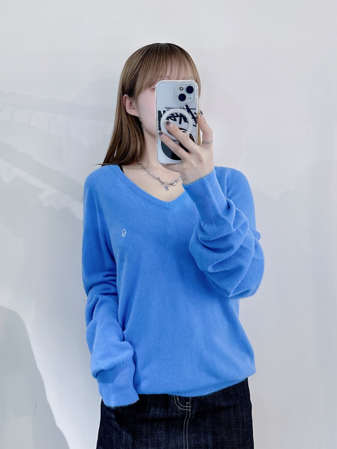 크리스찬 디올 90‘s USA 베이비블루 브이넥 니트 상품이미지1