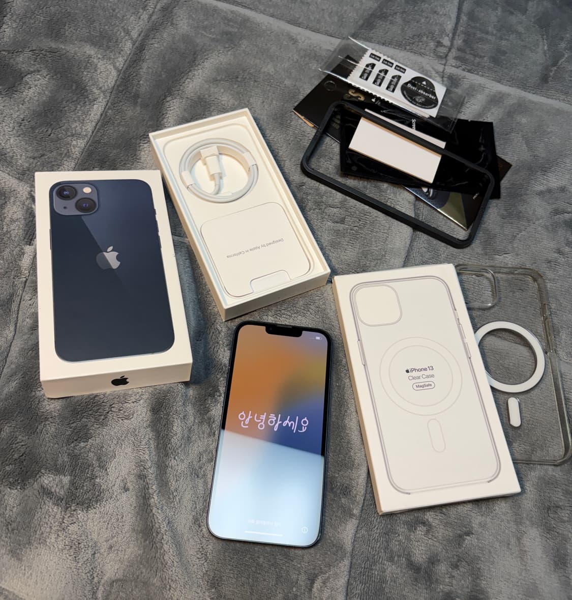 Apple 아이폰 13 미드나이트 256GB  상품이미지1