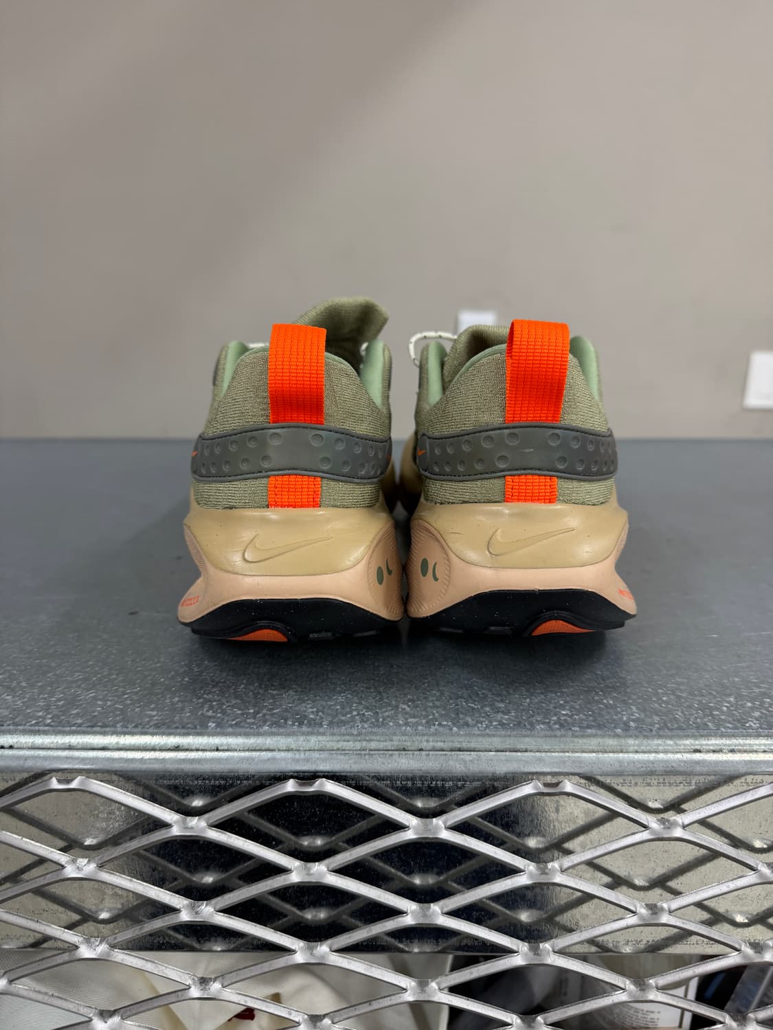 나이키 인피니티 런4 올리브 270 상품이미지3