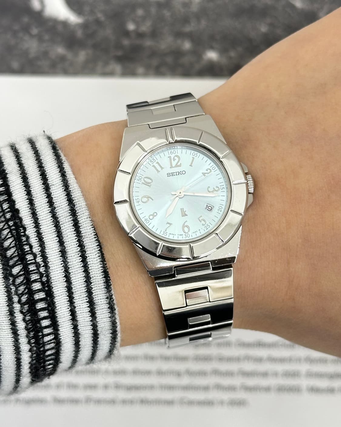 세이코 루키아 스카이블루 썬버스트 다이얼 시계 상품이미지10