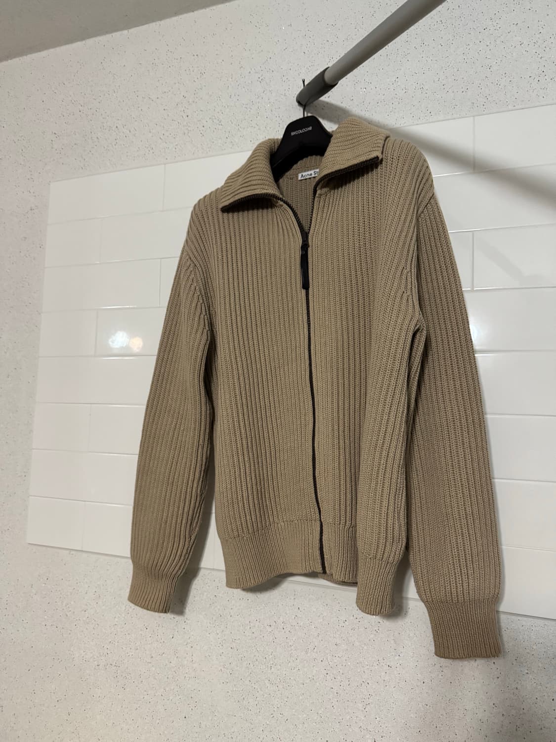 아크네스튜디오 니트 집업 상품이미지1