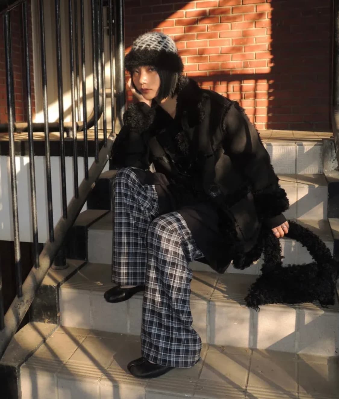 베이닝리버시블퍼무스탕자켓 에이블리블랙업모디무드카키포인트에트오소메 상품이미지2