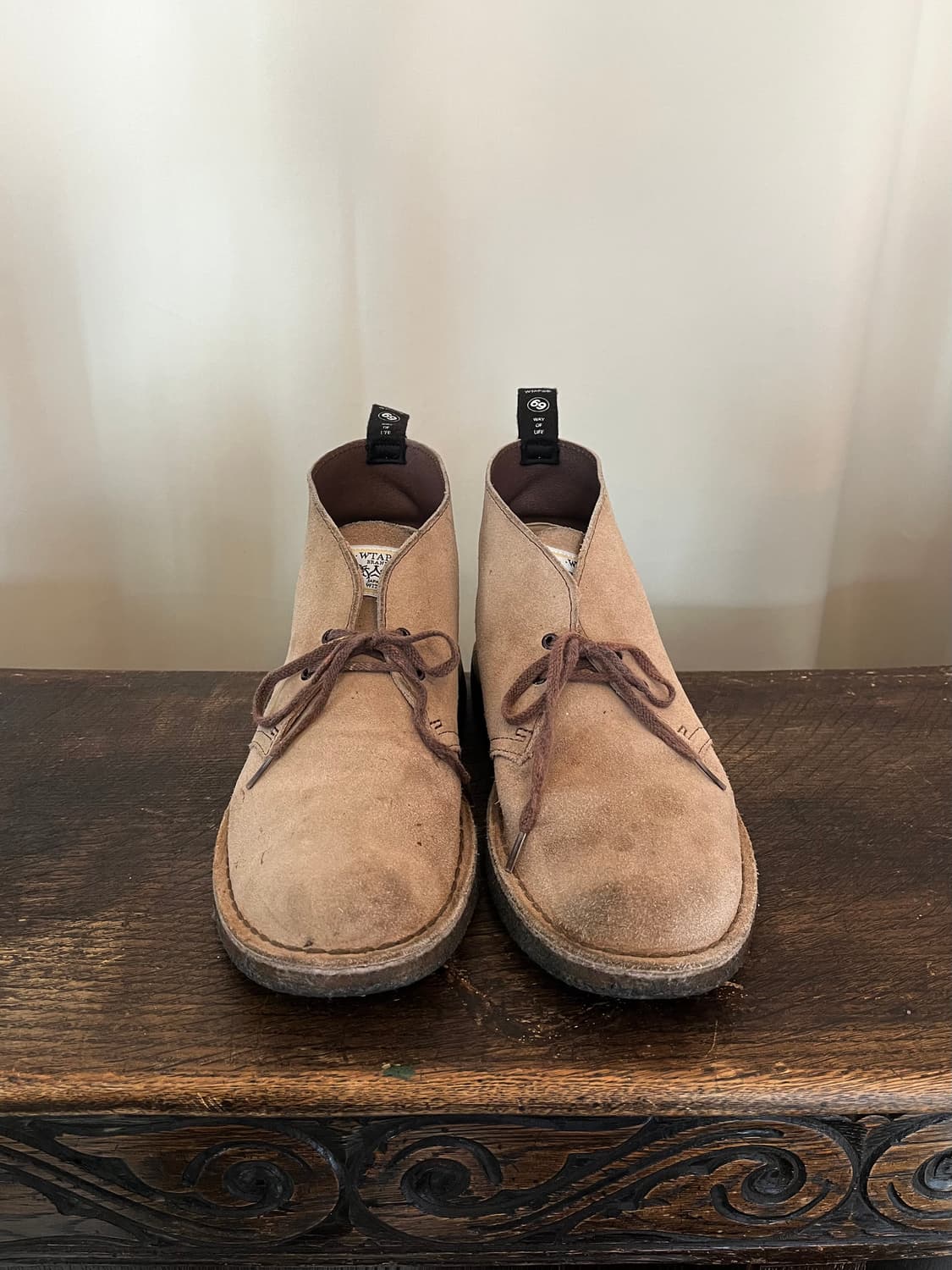 더블탭스 x 클락스 데저트 부츠 상품이미지2