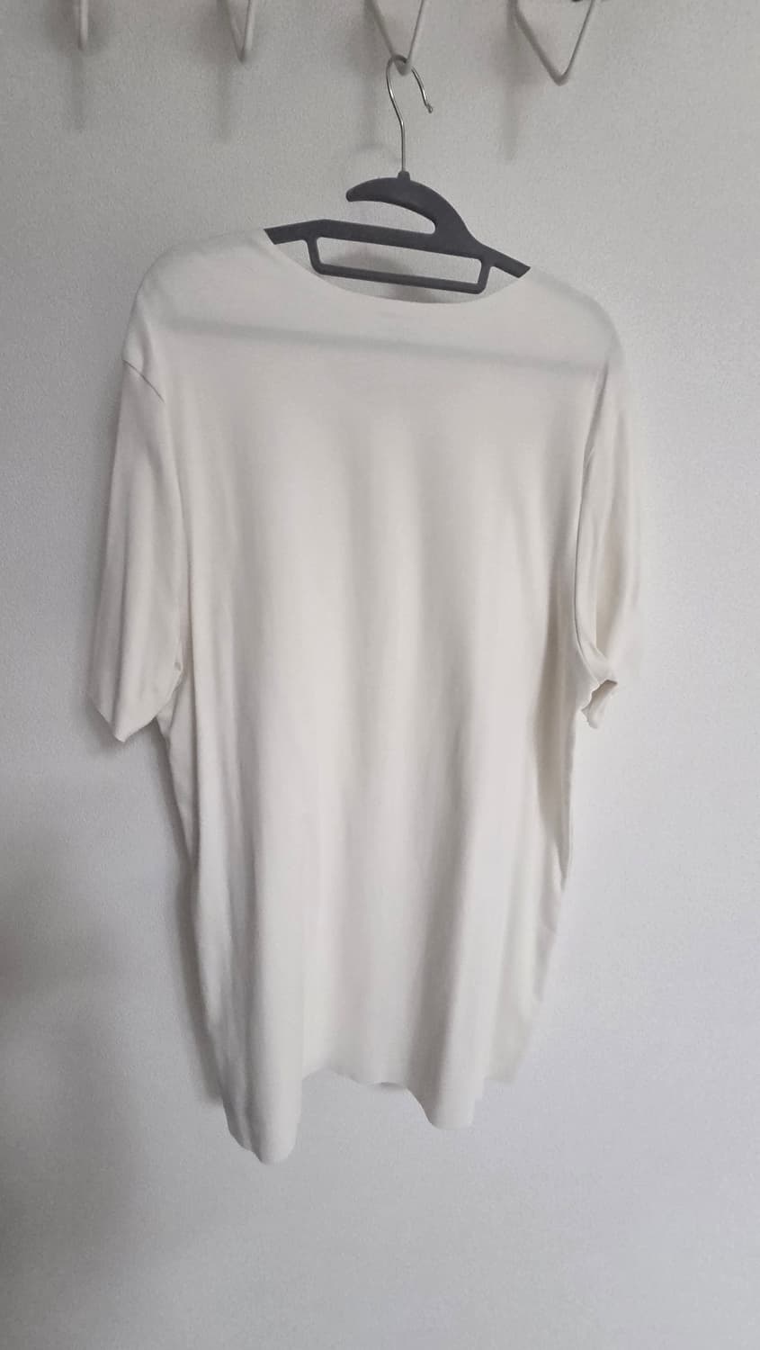 캘빈클라인 화이트 반팔 티셔츠 L 상품이미지4