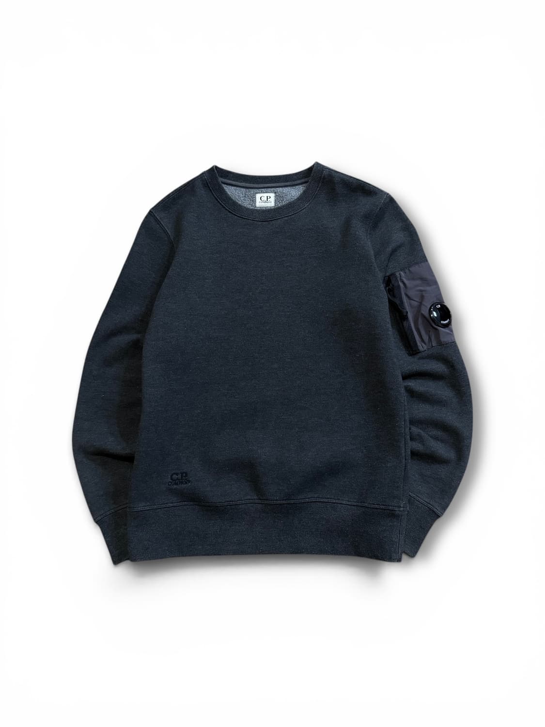 C.P. company 렌즈 포켓 스웻셔츠  상품이미지1