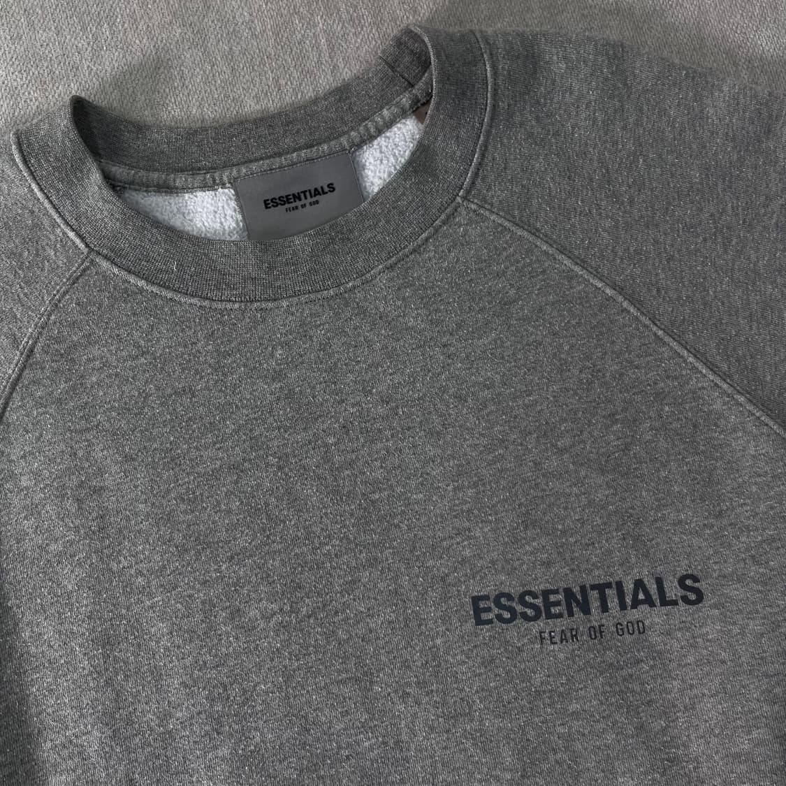 100 피오갓 에센셜 그레이 맨투맨 상품이미지2