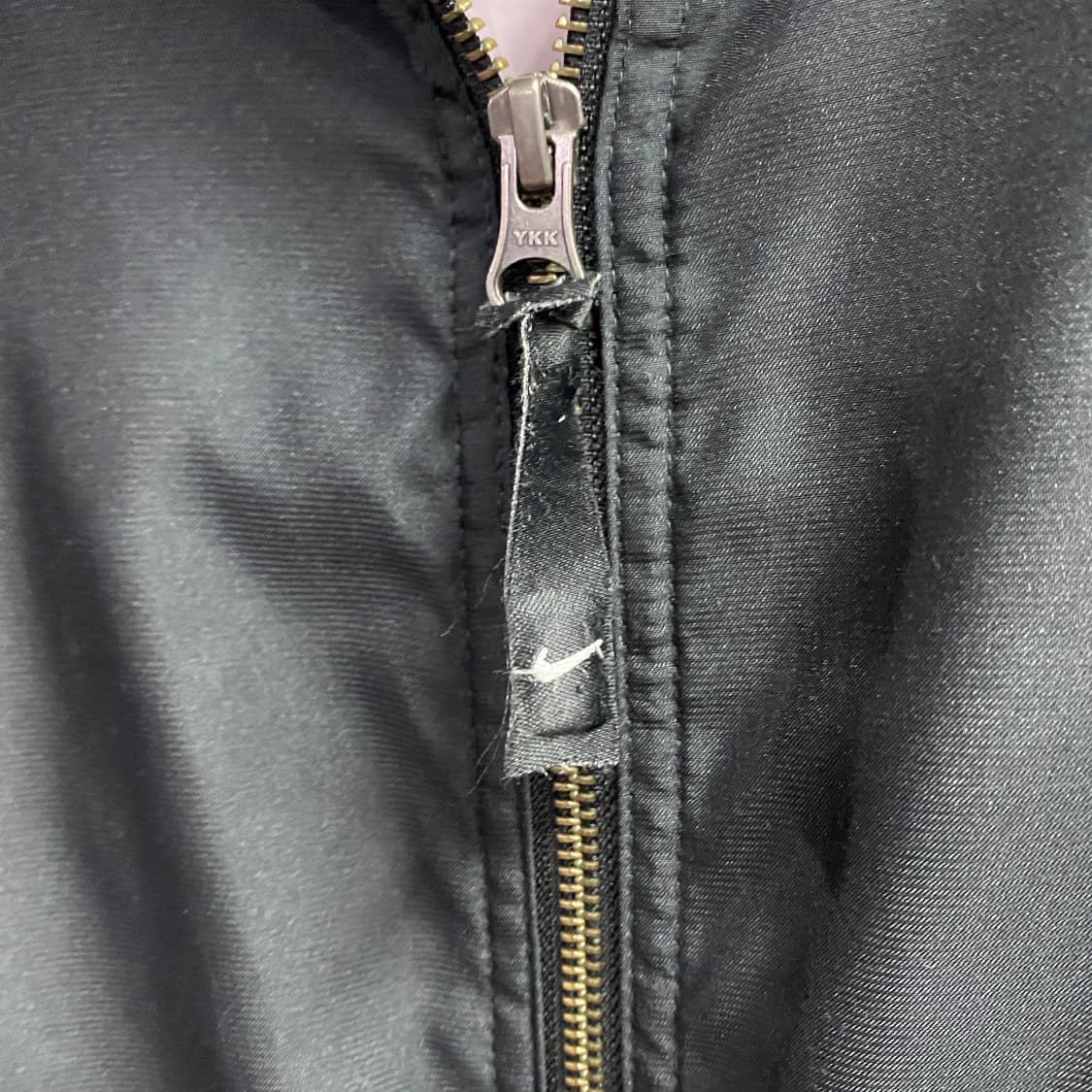 나이키 NRG 솔로스우시 사틴 봄버 블랙자켓B4346 상품이미지4