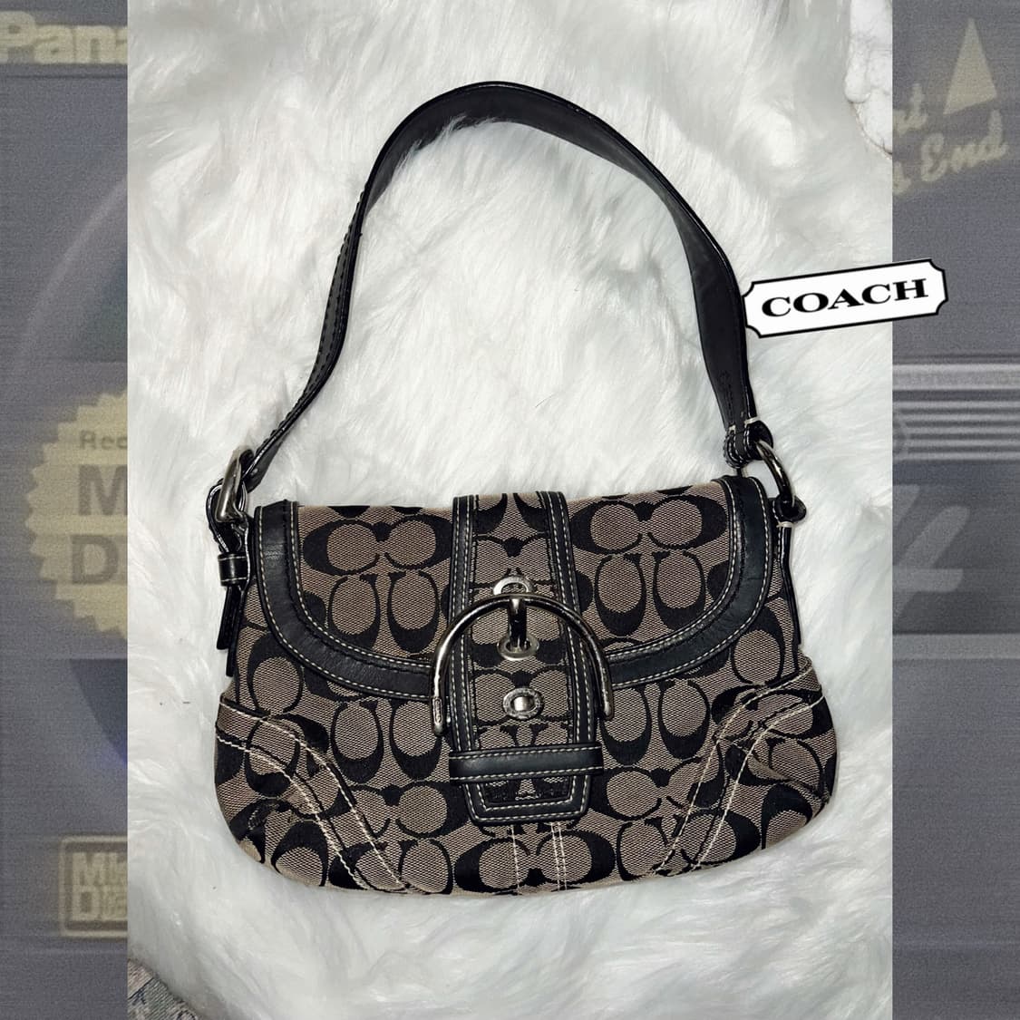 코치 블랙 미니 숄더백 상품이미지1
