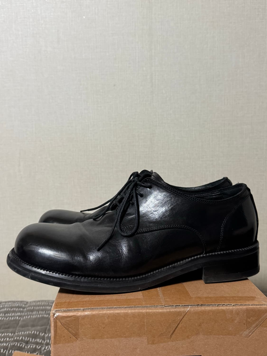 야세 우든 홀스하이드 더비 슈즈 상품이미지3