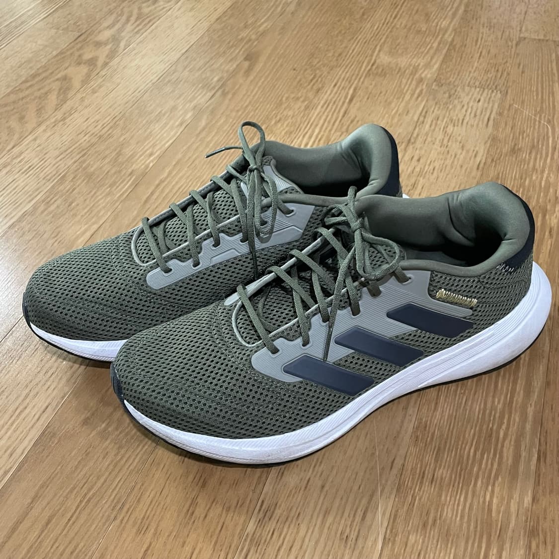 아디다스 리스폰스 러너 운동화 265-270 상품이미지3