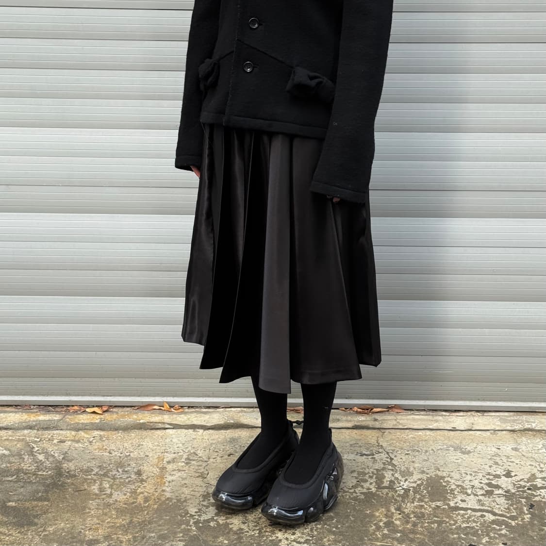 새상품 Pleated Flare Black Skirt  상품이미지10