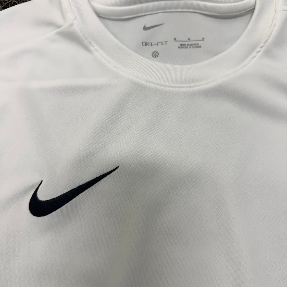 NIKE 나이키 드라이핏 기능성 반팔티셔츠 화이트 운동복 M 상품이미지3