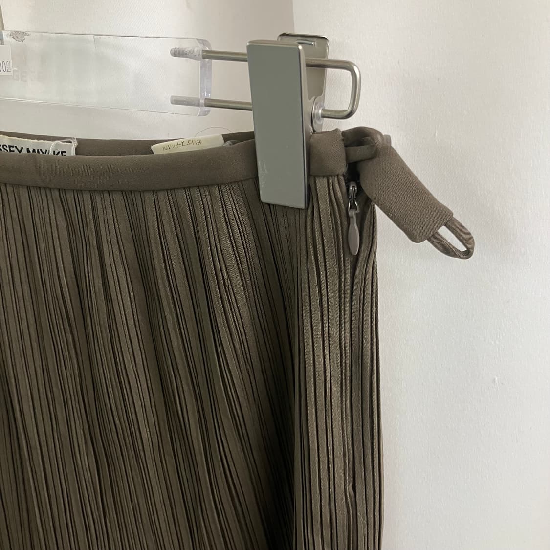 이세이 미야케 카키 플리츠 플리즈 미디 스커트 S 상품이미지5