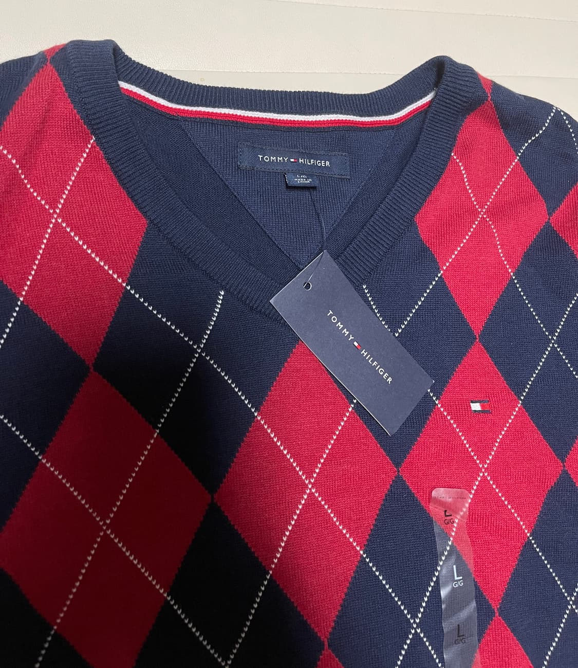 새상품)타미힐피거 아가일 V넥 니트 L 상품이미지3