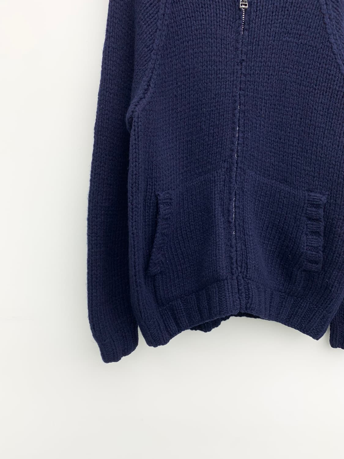 바시티 클럽 네이비 헤비울 가디건  상품이미지4