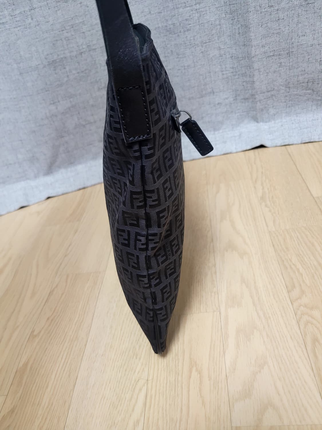 (정품)펜디 쥬카 메신저 크로스백 상품이미지2