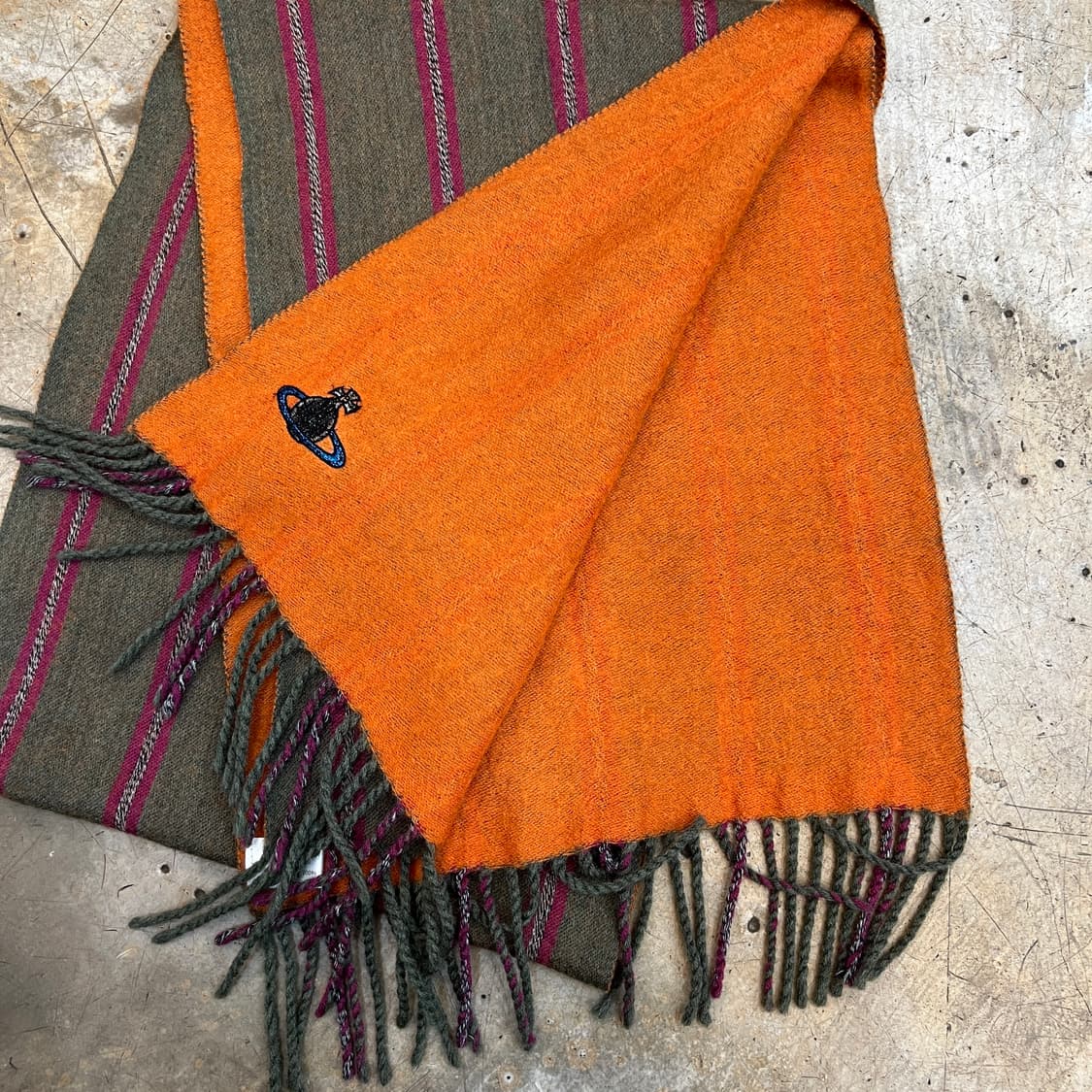 비비안웨스트우드 울 머플러 상품이미지4