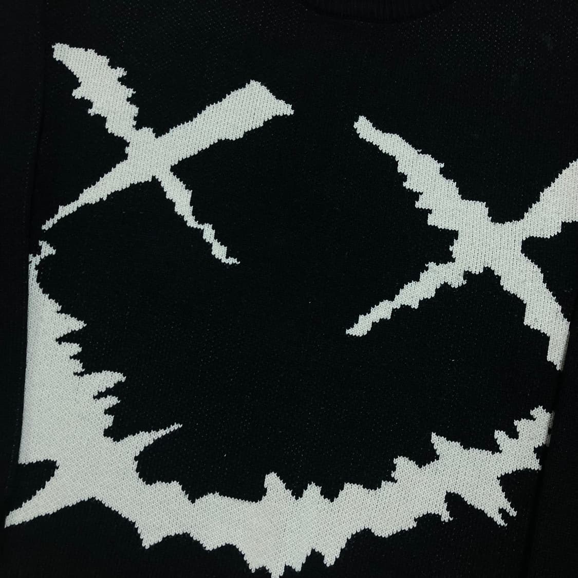 트릴리온 XX스마일 빅로고 블랙 니트 상품이미지2