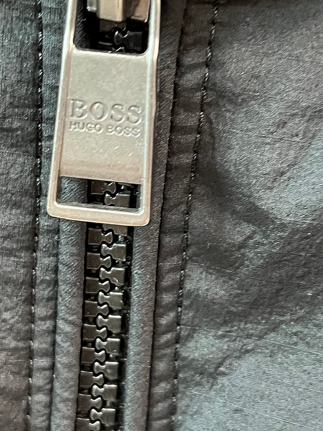 100) 휴고보스 나일론 패커블 블루종  상품이미지3